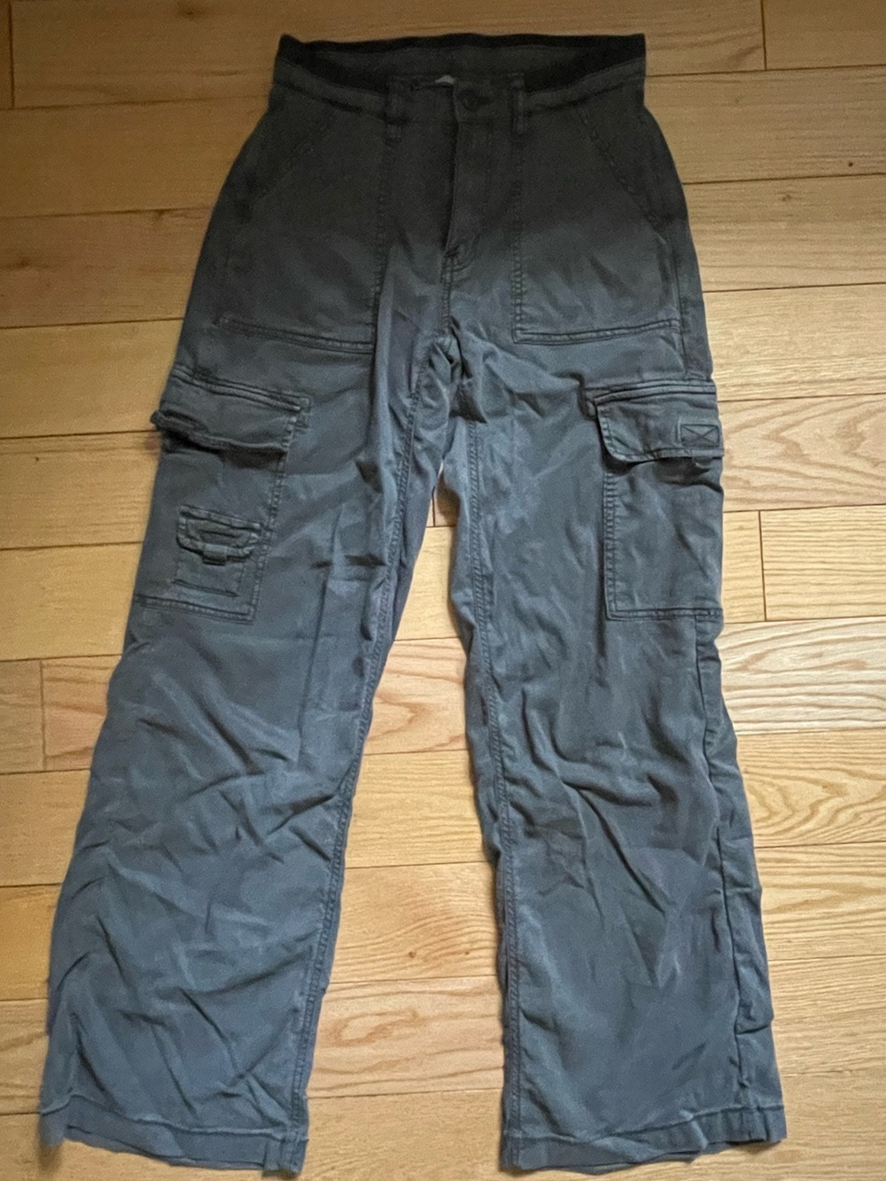 American Eagle Cargo Pants